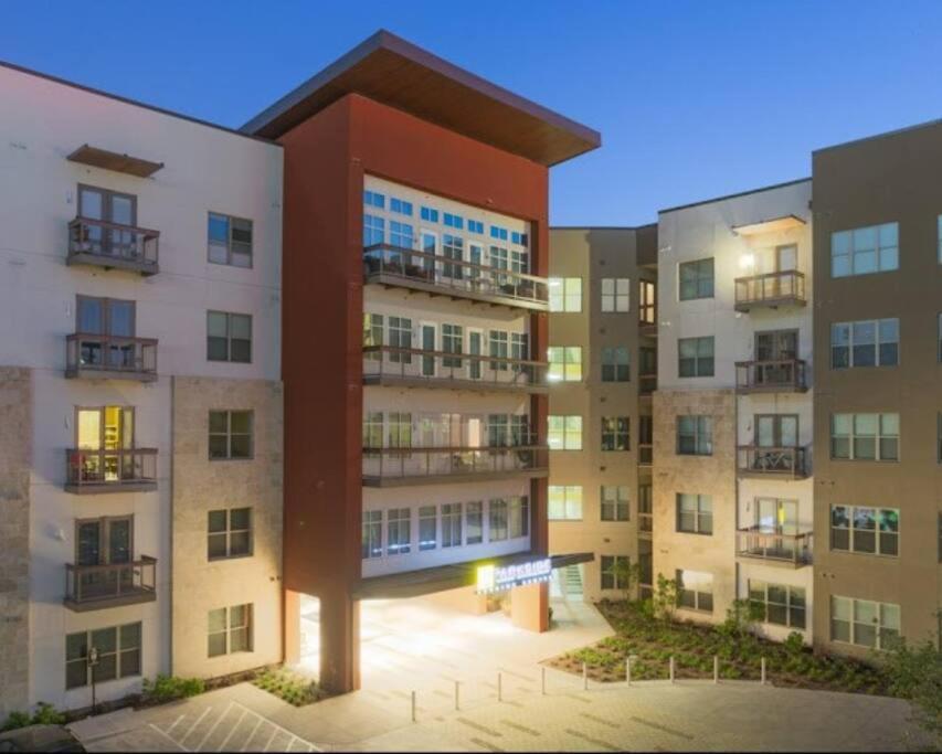 Luxurious, 1 Bedroom Near Downtown & Dickies Arena Fort Worth Exterior foto